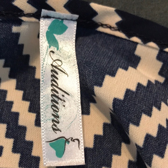 Patterned blouse - Picture 2 of 2